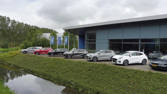 Ford KUGA 1.5 150pk ST-Line X Trekhaak Camera v+a Elk.klep Winter-Pack enz.