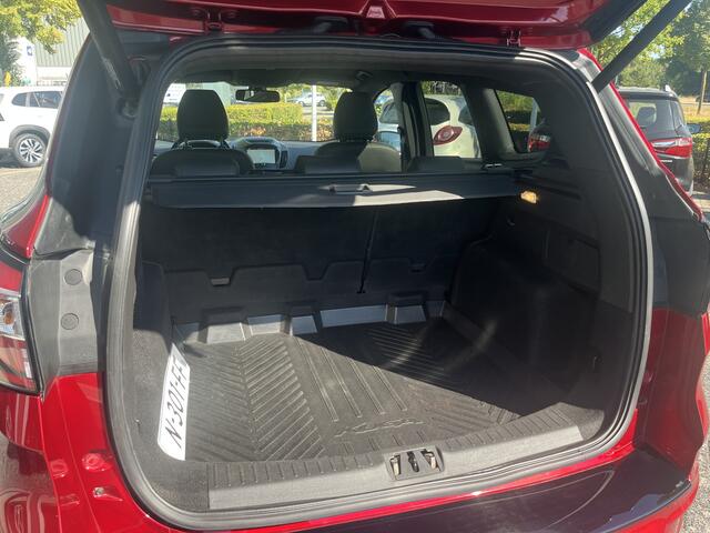 Ford KUGA 1.5 EcoBoost ST Line 150pk/110kW 6-bak | Trekhaak | Elek. achterklep | 19'' | Bi-Xenon | Climate | Navi | Camera | etc. etc.