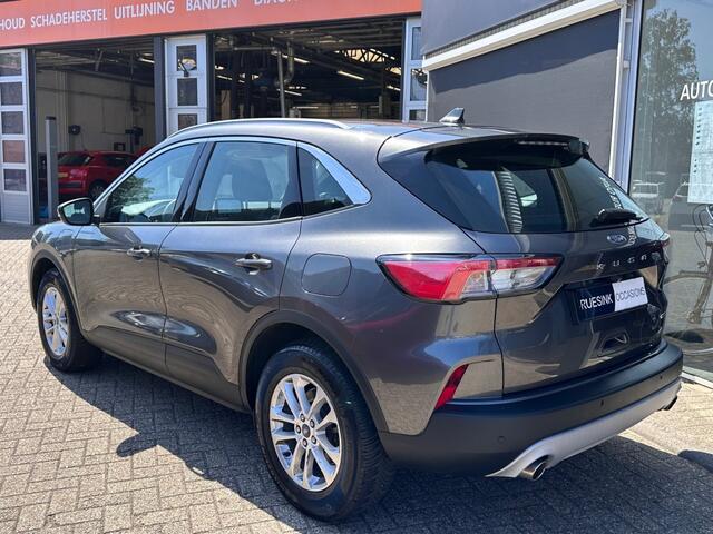 Ford KUGA 2.5 PHEV TITANIUM