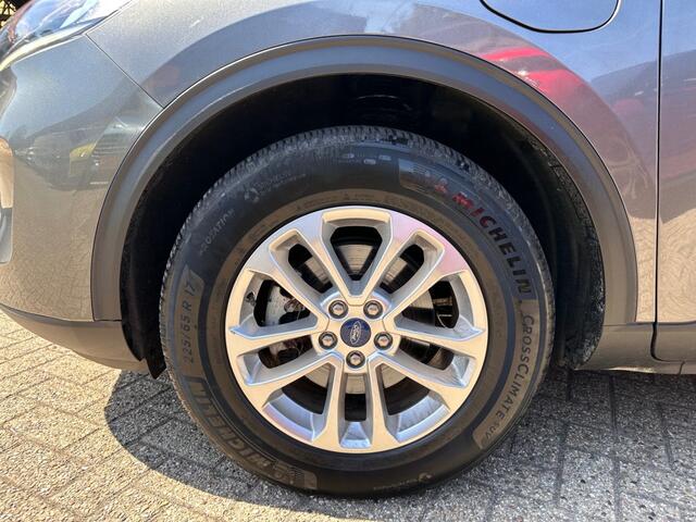 Ford KUGA 2.5 PHEV TITANIUM
