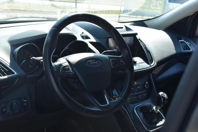 Ford KUGA 1.5 EcoBoost Titanium 2e Eigenaar | BSM | Navigatie | 100% Onderhouden | 12 mnd BOVAG Garantie | Whatsapp 06-53188999
