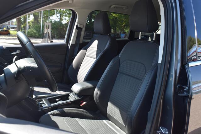 Ford KUGA 1.5 EcoBoost Titanium 2e Eigenaar | BSM | Navigatie | 100% Onderhouden | 12 mnd BOVAG Garantie | Whatsapp 06-53188999