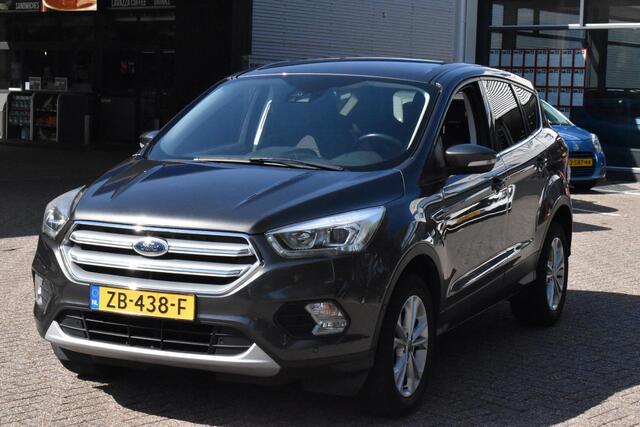 Ford KUGA 1.5 EcoBoost Titanium 2e Eigenaar | BSM | Navigatie | 100% Onderhouden | 12 mnd BOVAG Garantie | Whatsapp 06-53188999