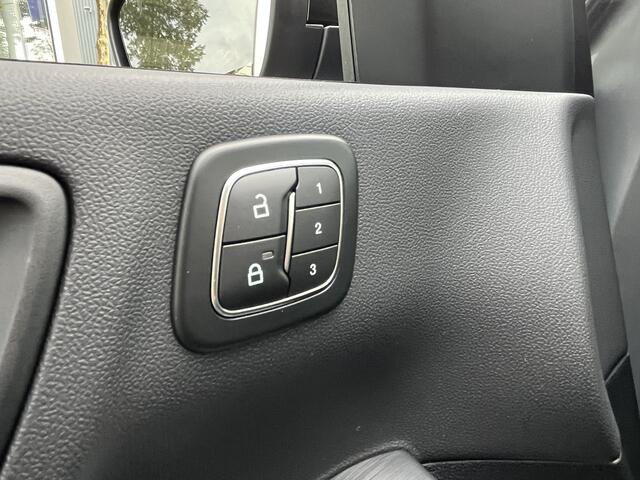 Ford KUGA 2.5 PHEV ST-Line X Black Package 243pk e-CVT Automaat | NIEUWSTE MODEL MET BLUECRUISE EN CONNECTIVITY | Leverbaar in meerdere kleuren | Full Options | Pano | BlueCruise | Black Package | E-Trekhaak | Panodak | Coast-to-Coast Matrix LED |