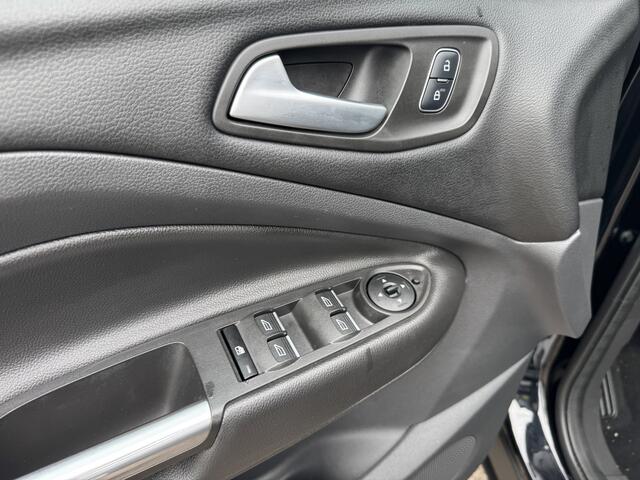 Ford KUGA 1.5 EcoBoost Titanium