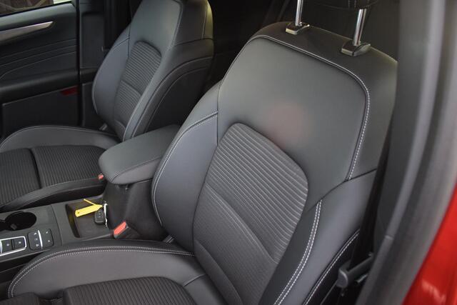 Ford KUGA 2.5 PHEV Titanium X B&O Audio | AGR-stoelen | Winterpakket | Adaptive Cruise Control | Navigatie | Camera | Wordt verwacht!