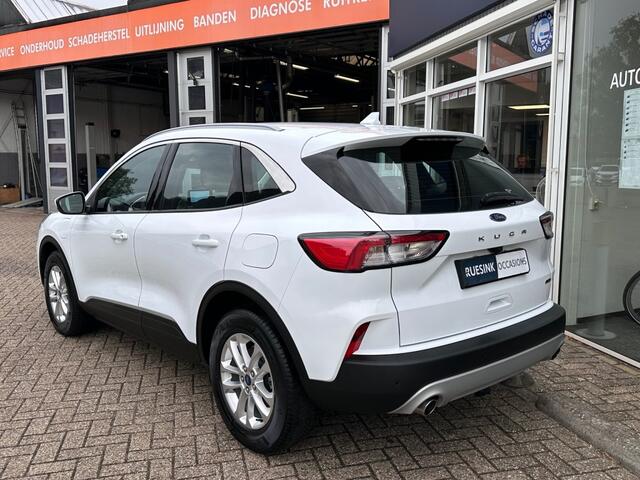 Ford KUGA 2.5 PHEV TITANIUM