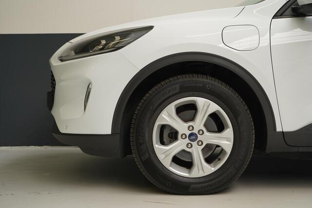 Ford KUGA 2.5 PHEV Cool & Sound | SoH 75% | All-seasonbanden | Trekhaak | stoelverwarming