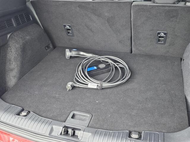 Ford KUGA 2.5 PHEV Titanium | Adaptive cruise control | Camera | Dodehoeksensoren | Head up display | Koplampen adaptief