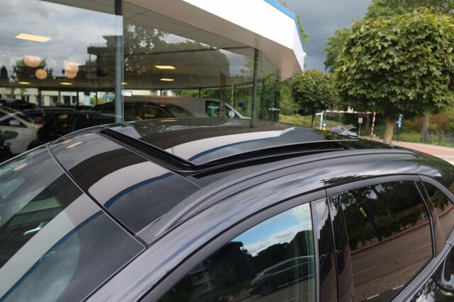 Ford KUGA 2.5 PHEV ST-Line X I PANO I ELEC. TREKEHAAK I 19'' I WINTERPACK NL-auto !