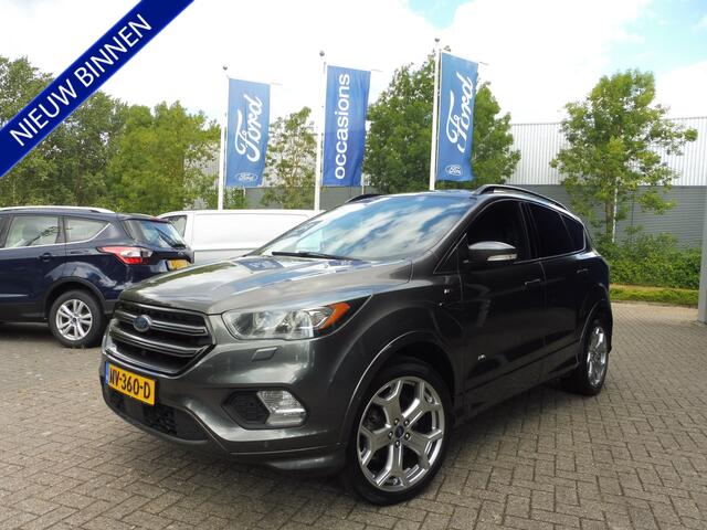 Ford KUGA 182pk AWD ST Line Elek.haak Camera Xenon Parkassist Navi 19i lmv