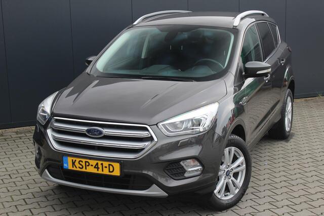Ford KUGA 1.5 Titanium | Incl. 12 maanden garantie | Voorstoelen verwarmd | Verwarmd stuurwiel | Voorruit verwarming | Bluetooth | DAB | Climate control | Cruise control | Elektrische achterklep | Lichtmetalen velgen