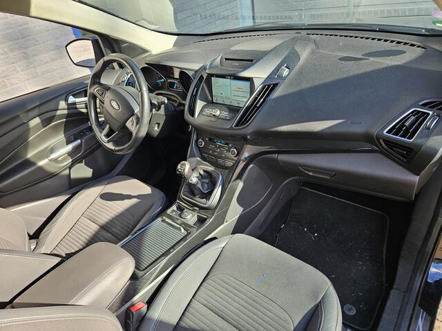 Ford KUGA 1.5 EcoBoost Titanium