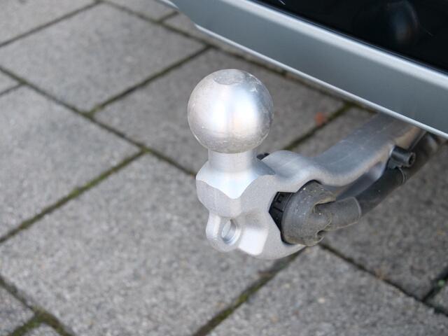 Ford KUGA 2.5 PHEV ST-Line X 243 Pk Automaat Navi / DAB / Apple Carplay / Pano-dak / Trekhaak