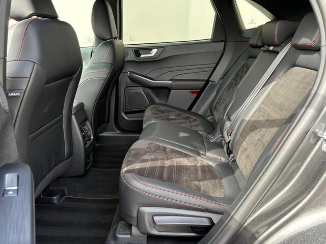 Ford KUGA 2.5 PHEV ST-Line X / Dealer onderhouden / Trekgewicht 1.500 kg / Navigatie / Stuur-, stoel- & achterbankverwarming / Parkeer assistent / Camera 360° / Elektrische stoel & klep / 18" LM wielen / Adaptief cruise control / Apple Carplay/Android Auto /