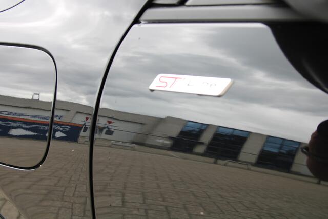 Ford KUGA 2.5 PHEV 243 PK ST-Line X TREKHAAK | WINTER-PACK | BLACK-PACK