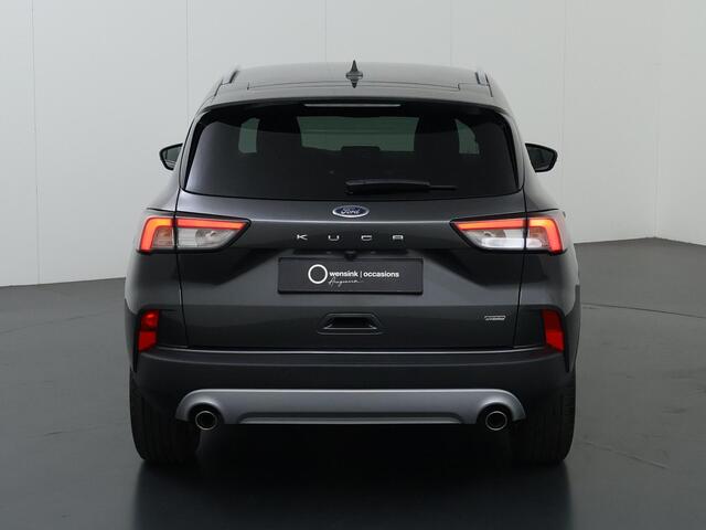 Ford KUGA 2.5 PHEV Titanium X | Navigatie | Ele.verstelbare stoel | Camera | DAB | Stoelverwarming | Ele. kofferdeksel | B&o Audio | Cruise Control | Climate Control |