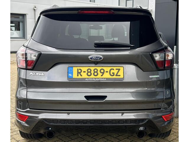 Ford KUGA 1.5 EcoBoost ST Line 150PK | Onderhoudshistorie | Nieuwe APK | Afneembare Trekhaak | Achteruitrijcamera | SONY Audio | Stoelverwarming | Stuurverwarming | Voorruitverwarming | Elektrische Achterklep | Climate Control | Cruise Control | 2 Sleutels |