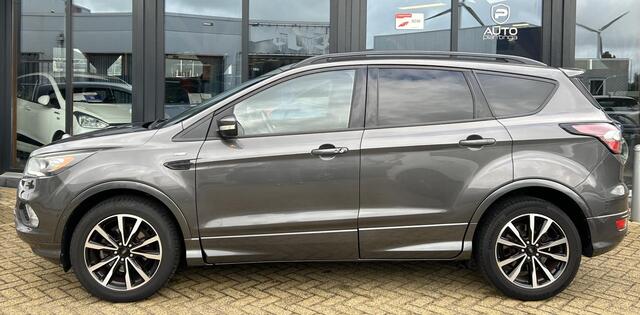 Ford KUGA 1.5 EcoBoost ST Line 150PK | Onderhoudshistorie | Nieuwe APK | Afneembare Trekhaak | Achteruitrijcamera | SONY Audio | Stoelverwarming | Stuurverwarming | Voorruitverwarming | Elektrische Achterklep | Climate Control | Cruise Control | 2 Sleutels |