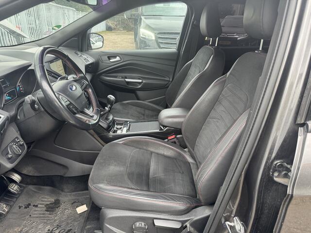 Ford KUGA 1.5 EcoBoost ST Line