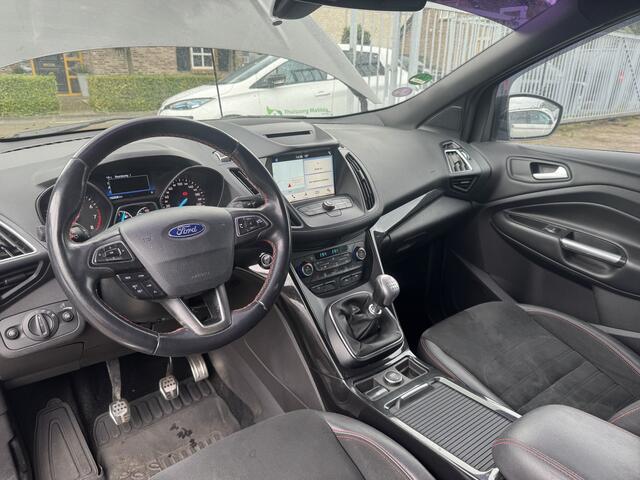 Ford KUGA 1.5 EcoBoost ST Line