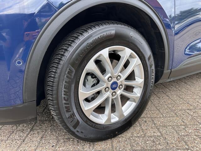 Ford KUGA 2.5 PHEV TITANIUM