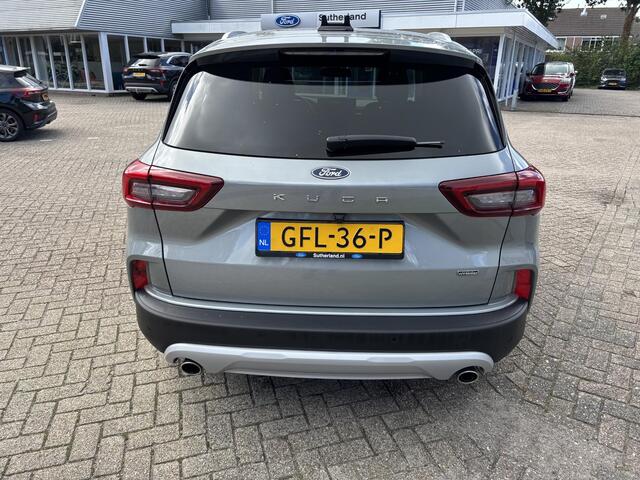 Ford KUGA 2.5 PHEV Titanium | Nieuw model | Wegklapbare trekhaak | Camera | Navigatie | Cruise control | 2.100 kg trekgewicht