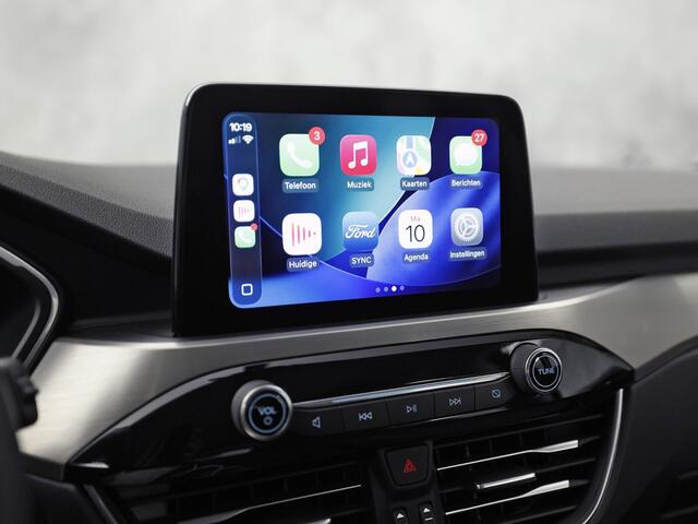 Ford KUGA 2.5 PHEV Titanium X 225Pk Automaat (SOH 87,6%, VIRTUAL COCKPIT, APPLE CARPLAY, STUUR/STOELVERWARMING, KEYLESS, SPORTSTOELEN, CAMERA, TREKHAAK, NIEUWSTAAT)