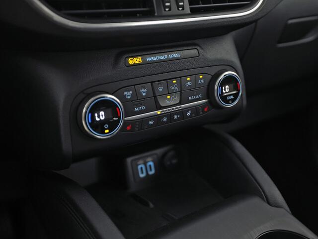 Ford KUGA 2.5 PHEV Titanium X 225Pk Automaat (SOH 87,6%, VIRTUAL COCKPIT, APPLE CARPLAY, STUUR/STOELVERWARMING, KEYLESS, SPORTSTOELEN, CAMERA, TREKHAAK, NIEUWSTAAT)