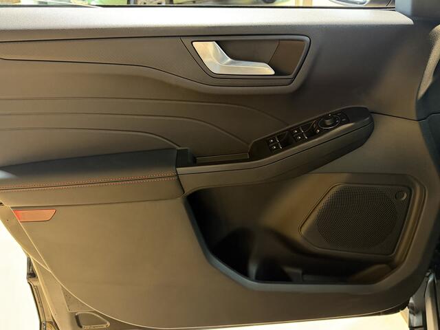 Ford KUGA 2.5 PHEV ST-Line | 243 PK | WINTERPAKKET | VERWARMD STUUR/STOELEN |
