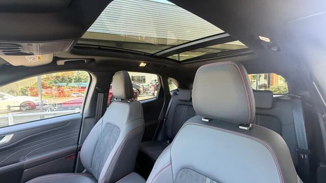 Ford KUGA 2.5 PHEV ST-LINE X 243pk / BLACK PACK / Nieuwste model! Blue cruise mogelijk