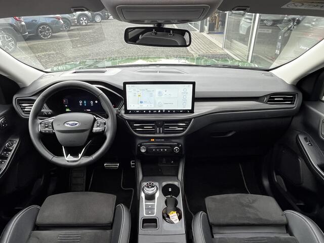 Ford KUGA 2.5 PHEV Active X 243pk e-CVT Automaat | Full Options | Black Package | E-Trekhaak | Panodak | Coast-to-Coast Matrix LED |