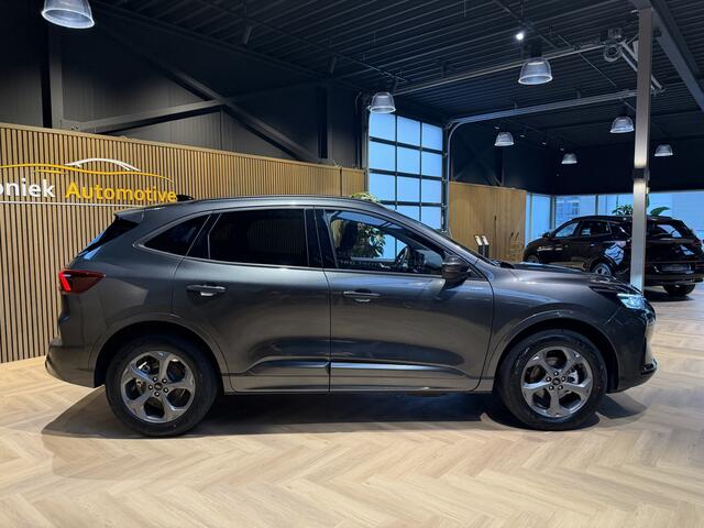 Ford KUGA 2.5 PHEV ST-Line | WINTERPAKKET | VERWARMD STUUR/STOELEN | 243 PK