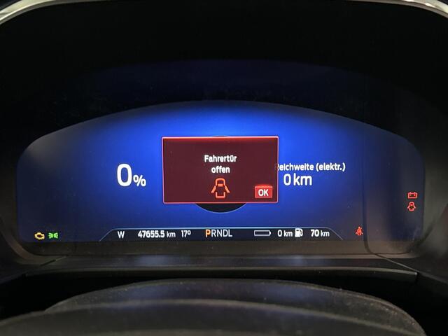 Ford KUGA 2.5 PHEV Titanium 225pk | Wegklapbare Trekhaak | Winter Pack | Navigatie | Achteruitrijcamera | 1.500kg Trekgewicht