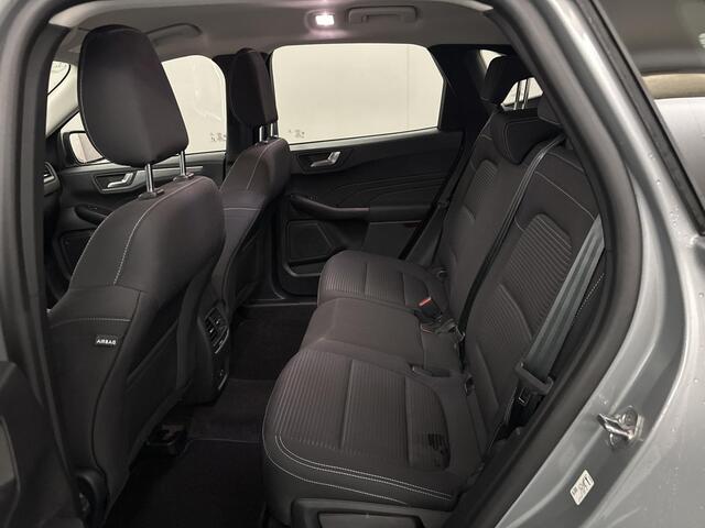 Ford KUGA 2.5 PHEV Titanium 225pk | Wegklapbare Trekhaak | Winter Pack | Navigatie | Achteruitrijcamera | 1.500kg Trekgewicht