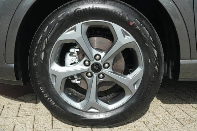 Ford KUGA 2.5 PHEV ST-Line | 243PK | Winterpakket | ACC | Camera | 2100KG | Kortom: een zeer complete, krachtige en moderne Kuga ST-Line met slechts 15 km, 243 pk, plug-in hybride techniek en maar liefst 2.100 kg trekgewicht. Een bijzonder interessante combinatie van