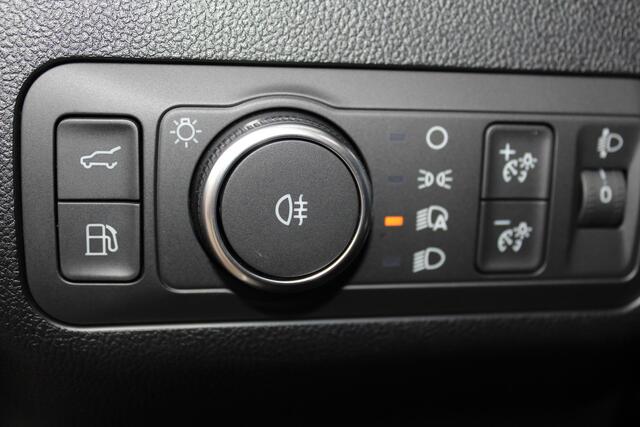 Ford KUGA 2.5-243pk PHEV ST-Line X. Febr. 2026, slechts 8.400km ! Autm. airco dual, elektr. panodak, elektr. trekhaak, elektr. achterklep, leer/alcantara, klep, LED verl., navigatie, telefoonvoorb., stoel-, stuur-, voorraam- en achterbankverw., side- en lan
