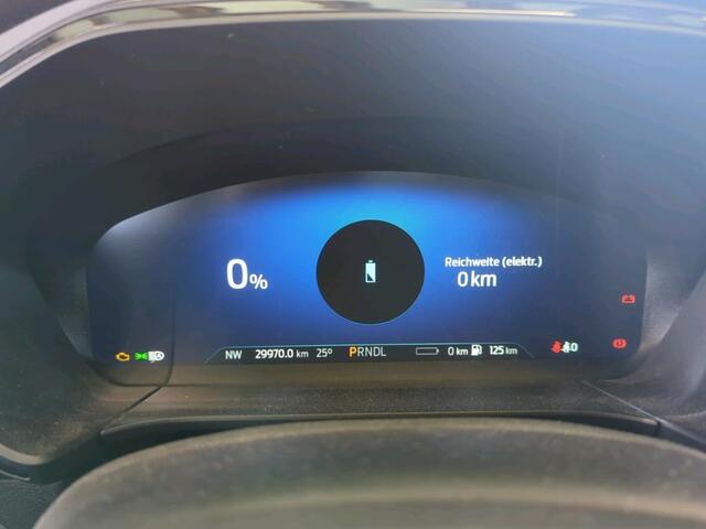 Ford KUGA 2.5 PHEV ST-Line X | Slechts 30.000 KM ! | Trekhaak | Winter Pack | Navigatie |