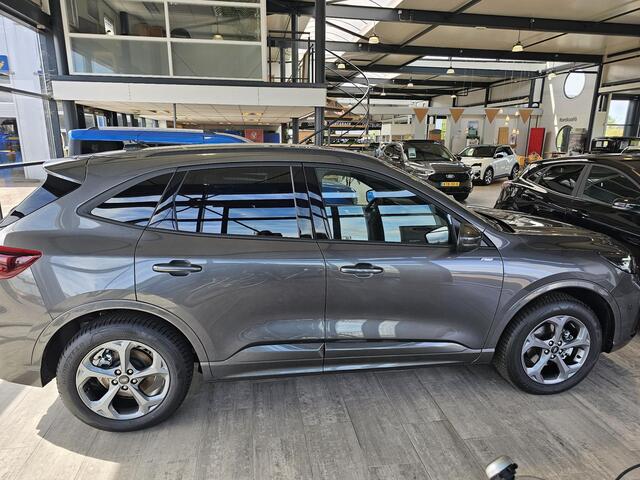 Ford KUGA 2.5 PHEV ST-Line