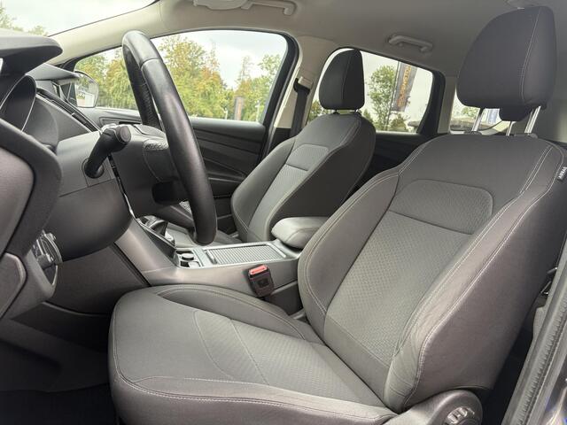 Ford KUGA 1.5 EcoBoost Trend Ultimate ?Dealer Onderhouden?Carplay?Camera?Navi?Trekhaak?Clima?Cruise?Pdc?17'' Lm velgen?150pk?6 Bak?4xElekt ramen?N.A.P?Apk tot 04-2027