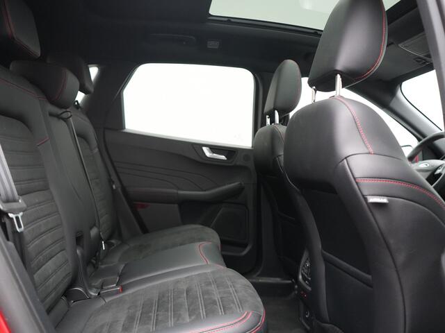 Ford KUGA 2.5 PHEV ST-Line X 225pk Dealer O.H. | Trekhaak Af Fabriek | Panodak | Adaptive Cruise | Head Up | 360 Camera | Bang & Olufsen | Sportstoelen & Stuur Verwarmd | Keyless | Blis | Apple Carplay | Navigatie | DAB | Plug In Hybrid |