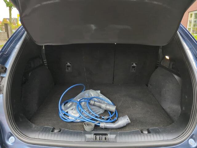 Ford KUGA 2.5 PHEV Vignale | Geen import | Trekhaak | Lederen bekleding
