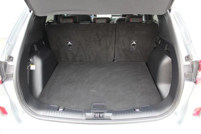 Ford KUGA 2.5-243pk PHEV ST-Line X. Febr. 2026, slechts 14.000km ! Autm. airco dual, elektr. panodak, elektr. trekhaak, elektr. achterklep, leer/alcantara, klep, LED verl., navigatie, telefoonvoorb., stoel-, stuur-, voorraam- en achterbankverw., side- en lan