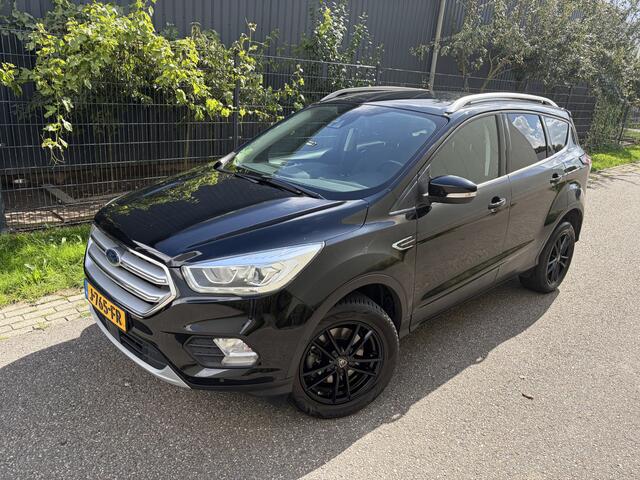 Ford KUGA 1.5 EcoBoost ST Line / AUTOMAAT / NAVI / CRUISE / 88dkm! / TREKHAAK