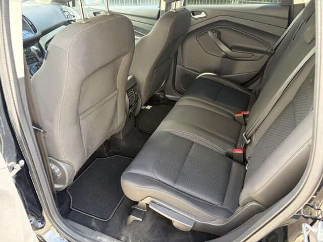 Ford KUGA 1.5 EcoBoost ST Line / AUTOMAAT / NAVI / CRUISE / 88dkm! / TREKHAAK