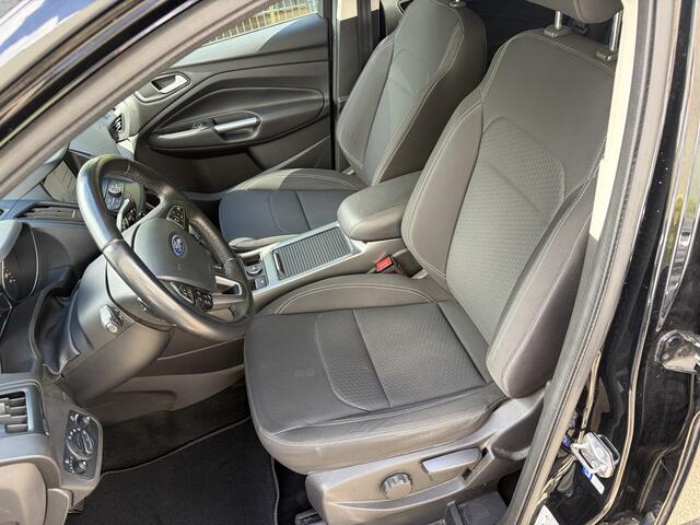 Ford KUGA 1.5 EcoBoost ST Line / AUTOMAAT / NAVI / CRUISE / 88dkm! / TREKHAAK