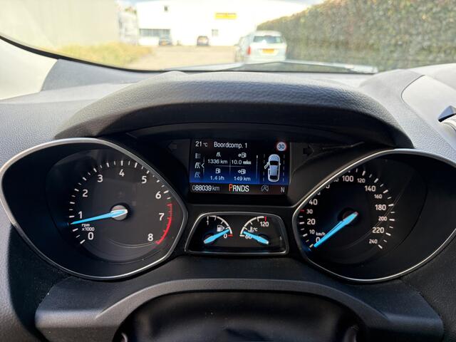 Ford KUGA 1.5 EcoBoost ST Line / AUTOMAAT / NAVI / CRUISE / 88dkm! / TREKHAAK