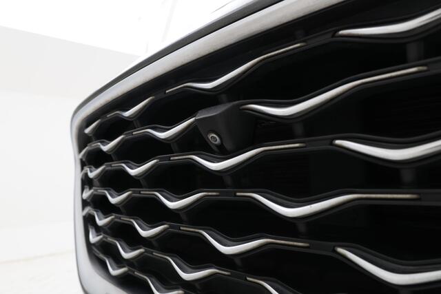 Ford KUGA 2.5 PHEV Vignale Trekhaak, Head up display! B&O
