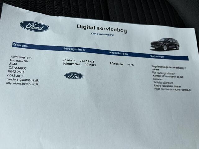 Ford KUGA 2.5 PHEV Titanium / Dealer Onderhouden / Trekgewicht 1.500 KG / Stoelverwarming / Verwarmde Voorruit / Navigatie / Elektrische Achterklep / Apple Carplay/Android Auto / Camera / Dual-Zone Climate Control / B&O Audio / Keyless Entry & Start /