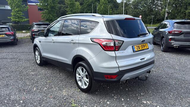 Ford KUGA 1.5 150 pk Titanium X Trekhaak, apple carplay, autom airco, lederen bekl.